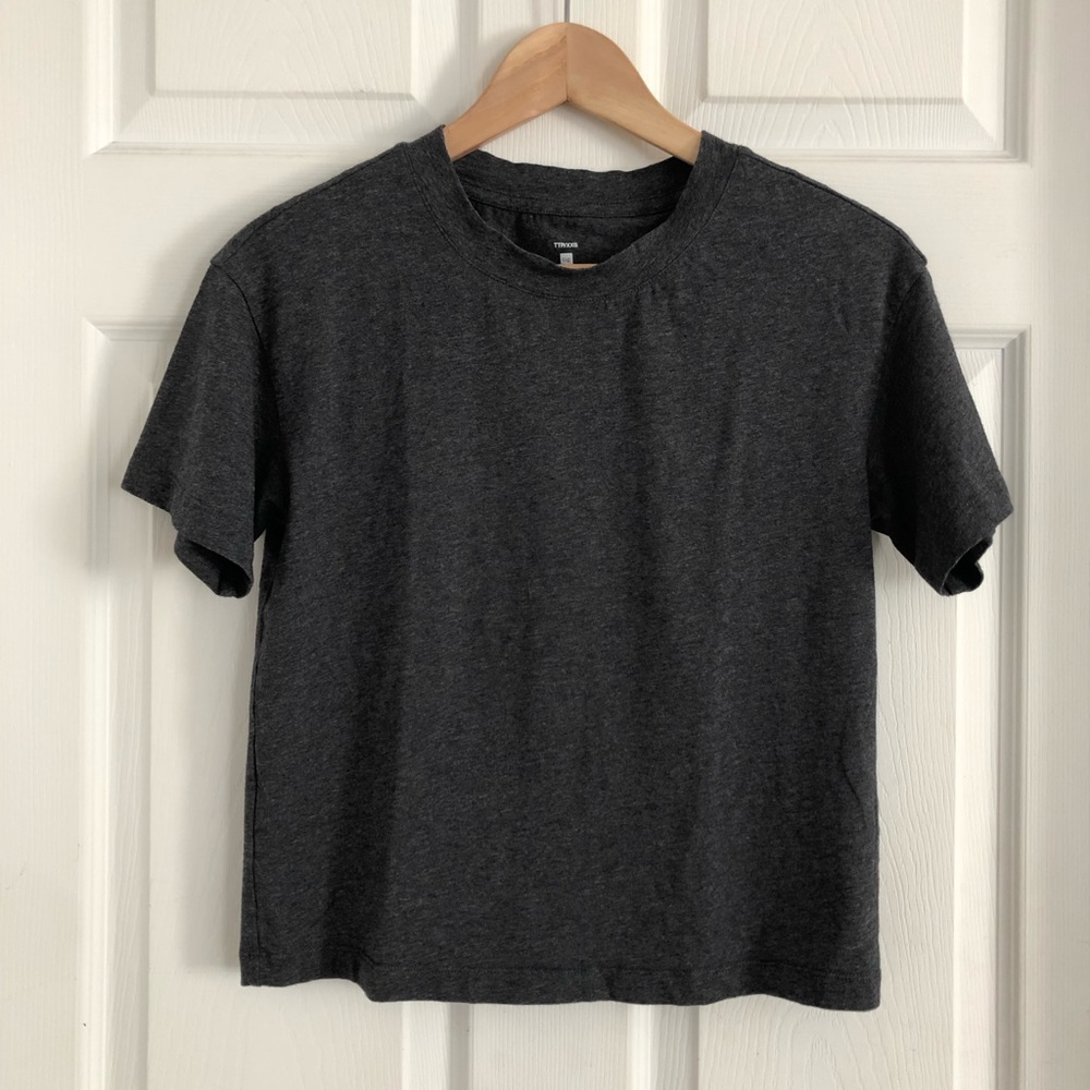 Grey semi-crop tee